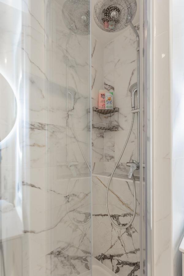 La Suite A Chatelet Paris Exterior photo